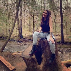 Meet your Posher, Emilie